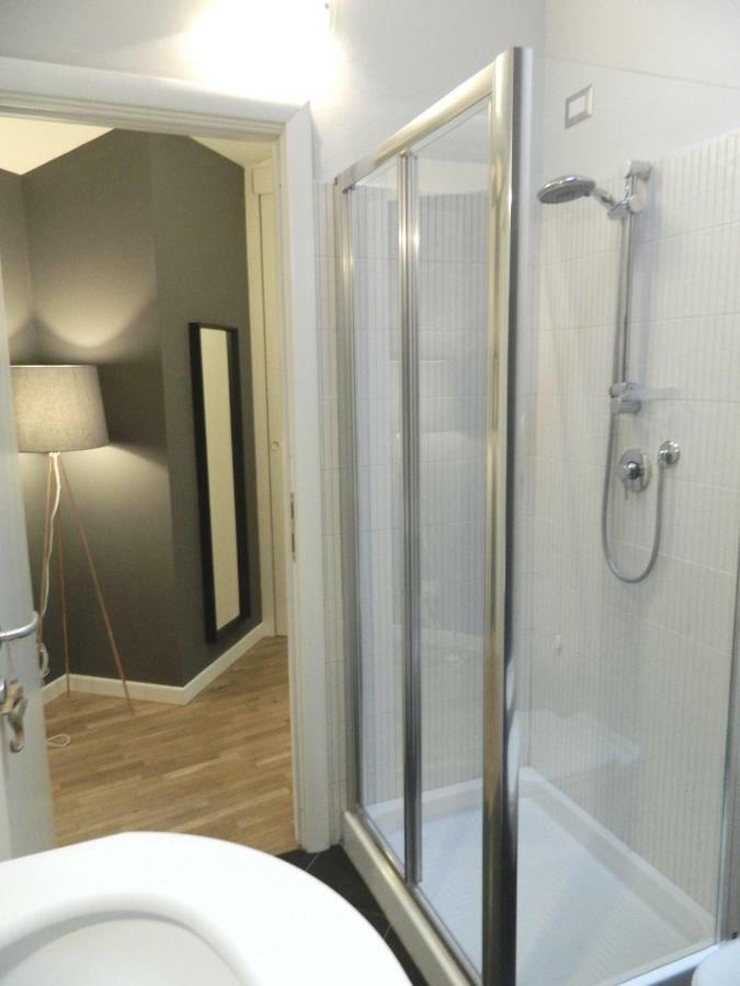Moaa - Modern Art Apartment Desenzano del Garda Luaran gambar